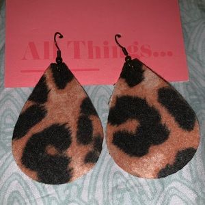 Super cute earrings! variety! Prices Negotiable